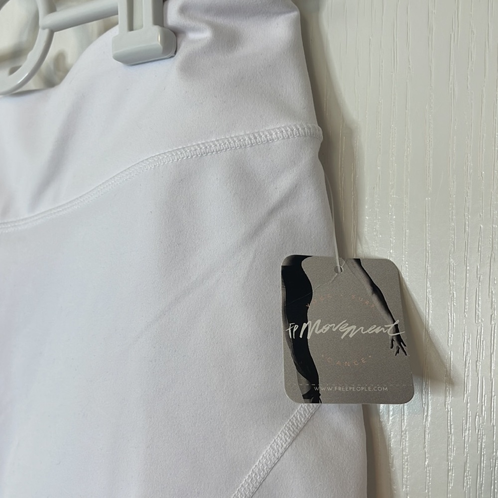 Free People Movement White Biker Baby Shorts Medium NWT - Picture 6 of 14